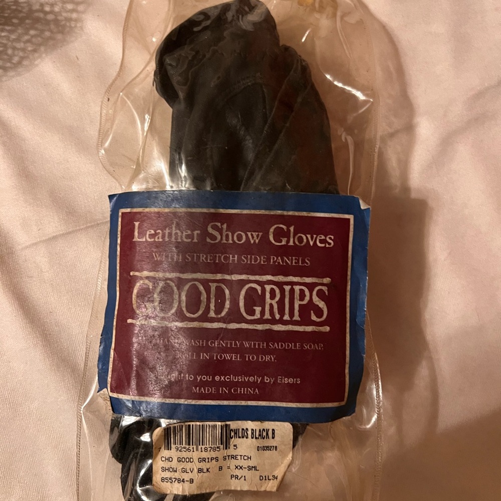 Leather show gloves
